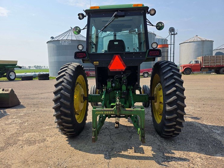 1990-john-deere-4455-image-15