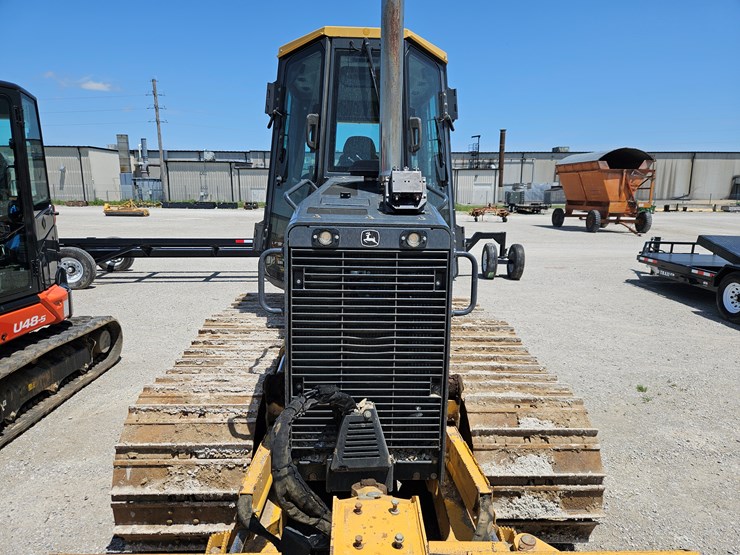 2016-deere-450j-lgp-image-4