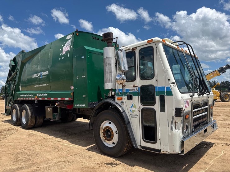 2013-mack-leu633-image-4