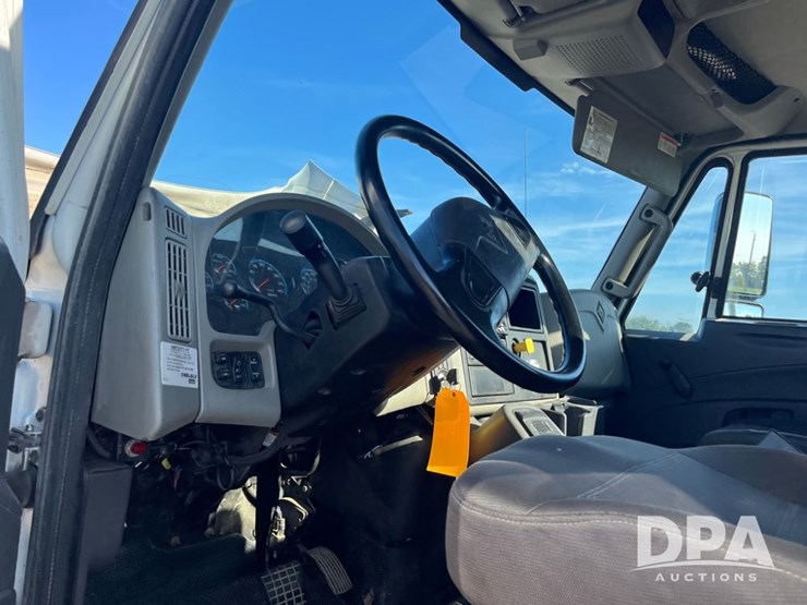 2012-international-durastar-4400-image-48