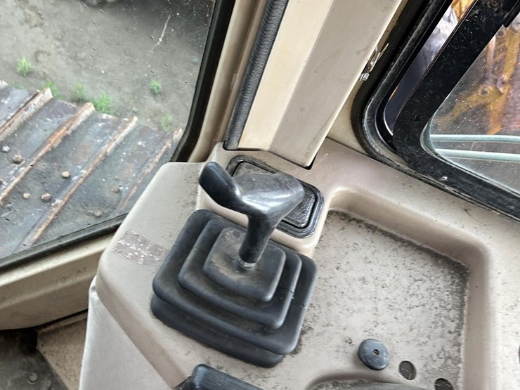 2002-caterpillar-d5m-lgp-image-36