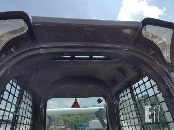 2018-bobcat-s570-image-14