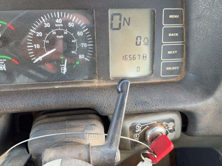 deere-250d-image-21