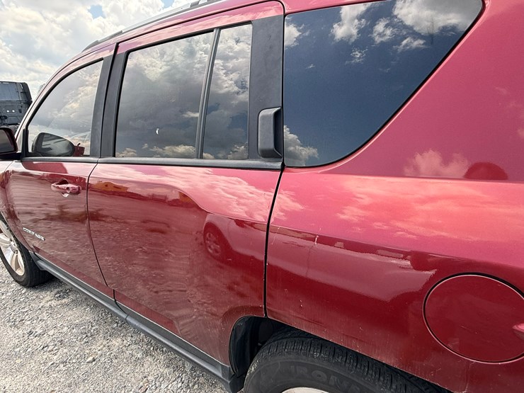 2016-jeep-compass-image-11
