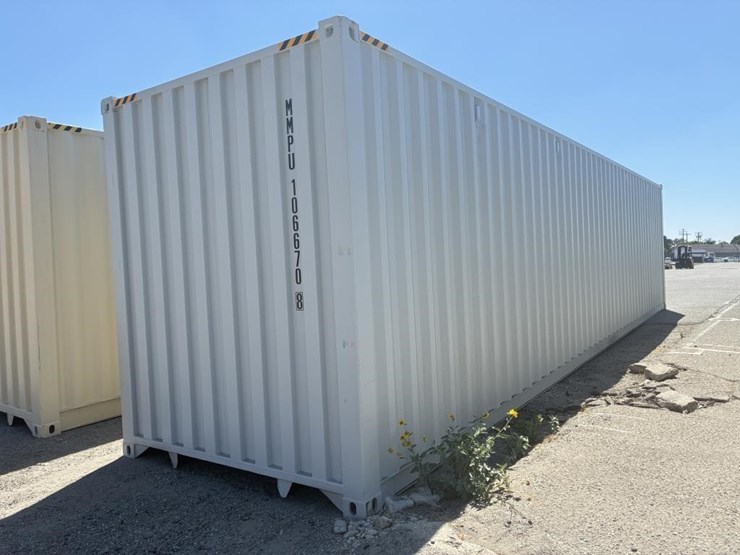 40'-shipping-container-image-3