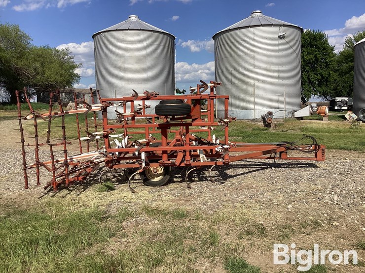 wil-rich-20'-field-cultivator-image-4