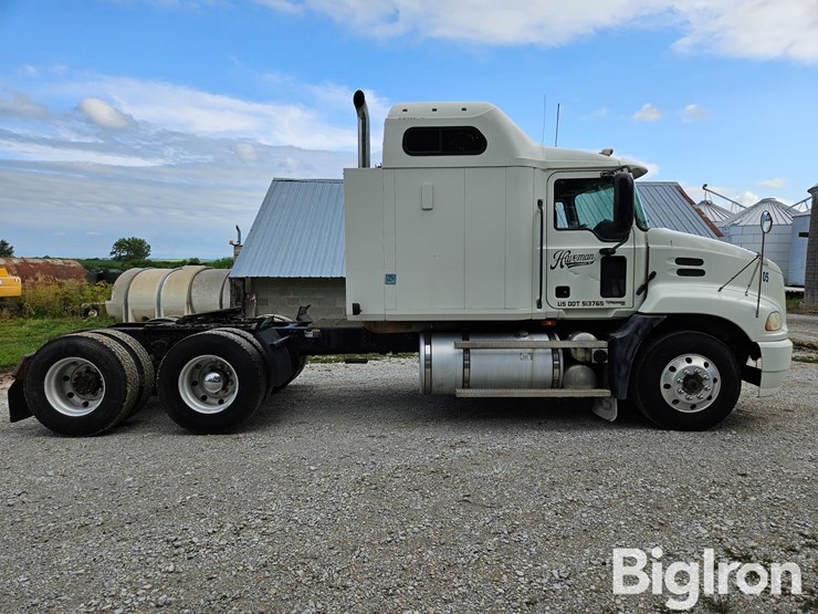 2006-mack-vision-cxn613-image-4