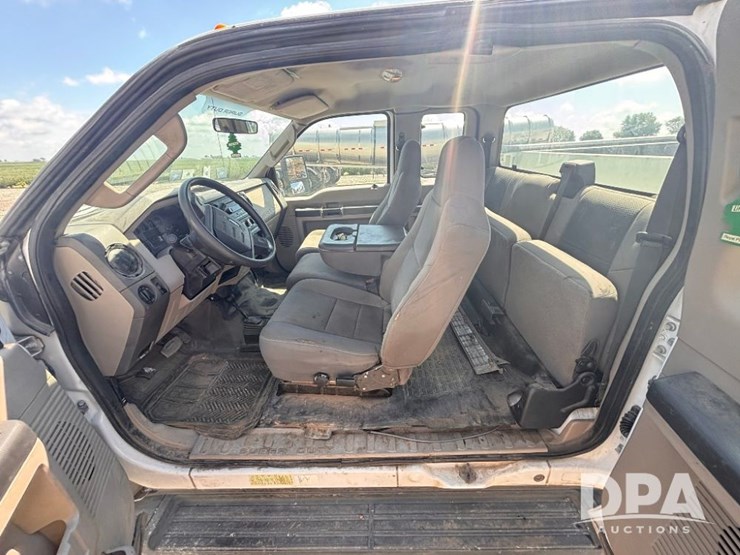 2009-ford-f350-xl-image-42