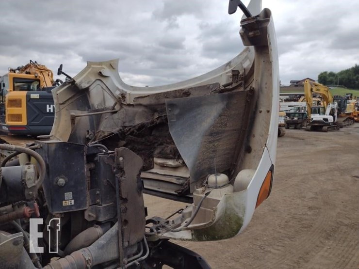 2007-ford-f750-xl-image-21