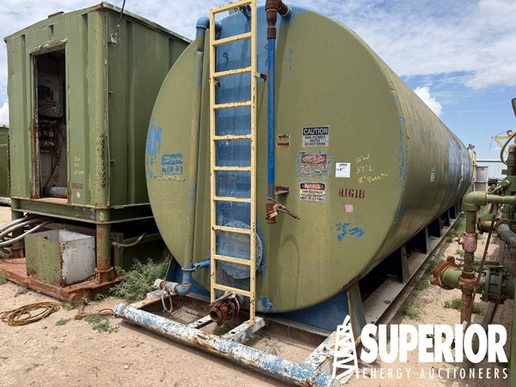 (r18-11)-10'dia-x-37'l-water-tank,-w/-8'l-porch,-(-image-4