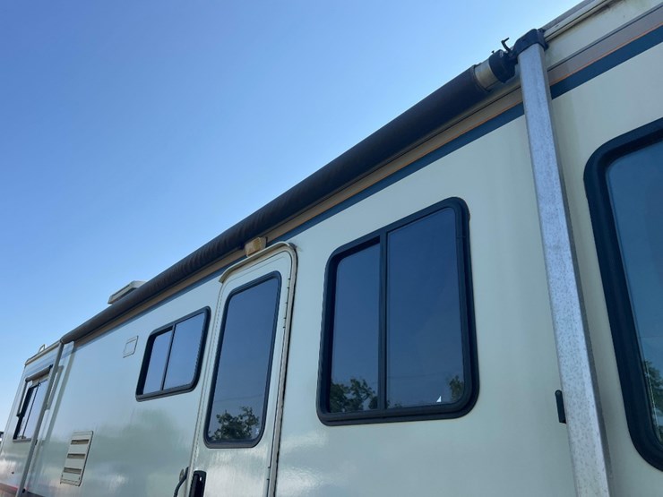 1995-fleetwood-bounder-s/a-motorhome-image-21