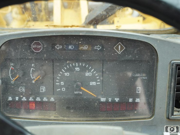 deere-444g-image-33