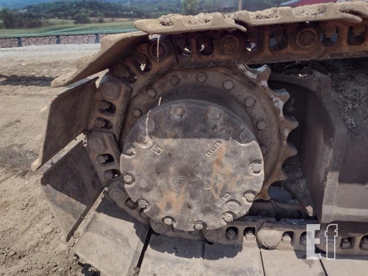 1992-deere-490e-image-38