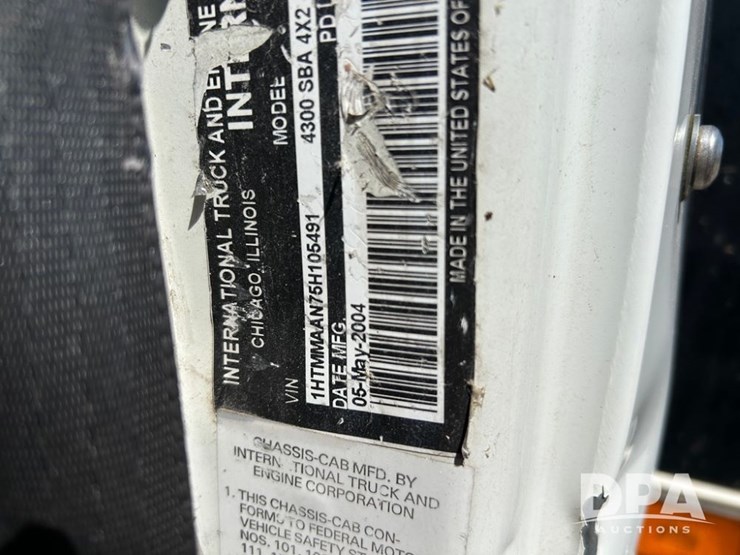 2005-international-durastar-4300-image-48