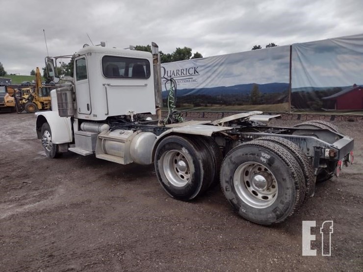 2008-peterbilt-388-image-41