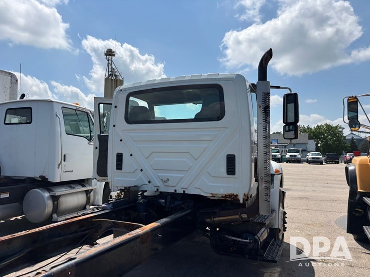 2012-international-durastar-4400-image-35
