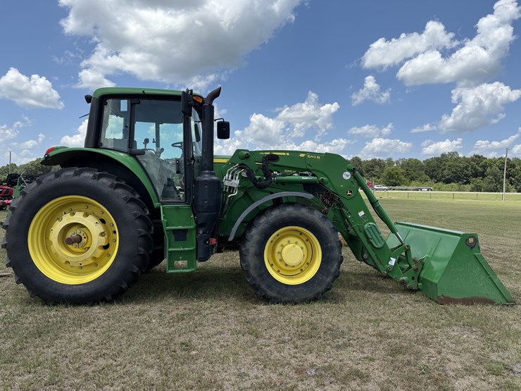 2019-john-deere-6155m-image-4