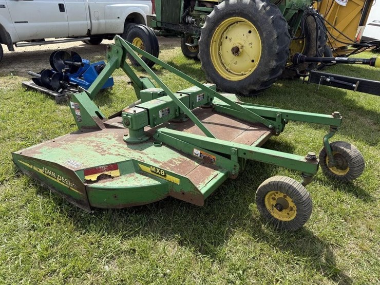 john-deere-8-image-2