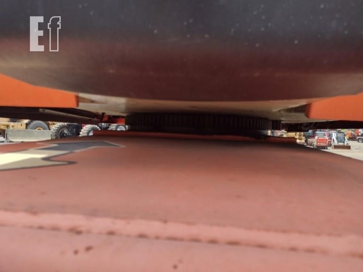 2015-jlg-740aj-image-17