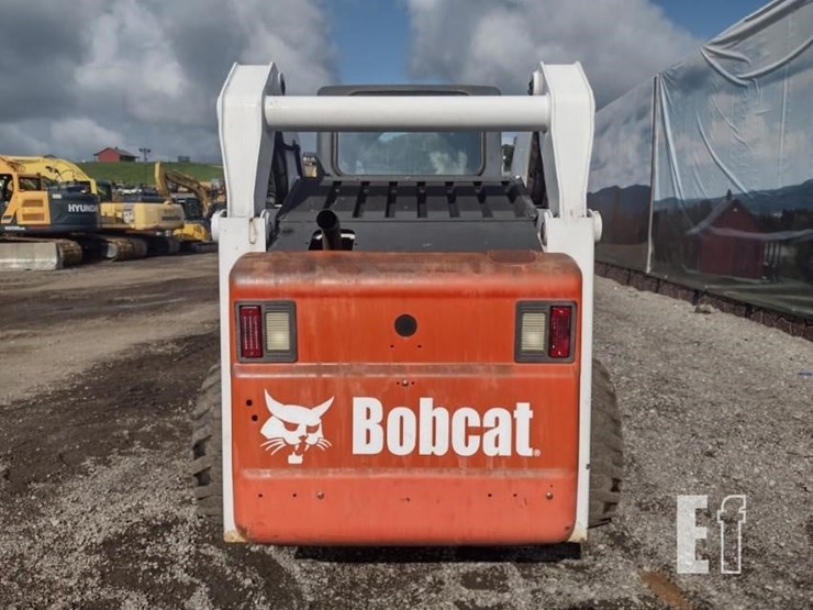2005-bobcat-s300-image-4