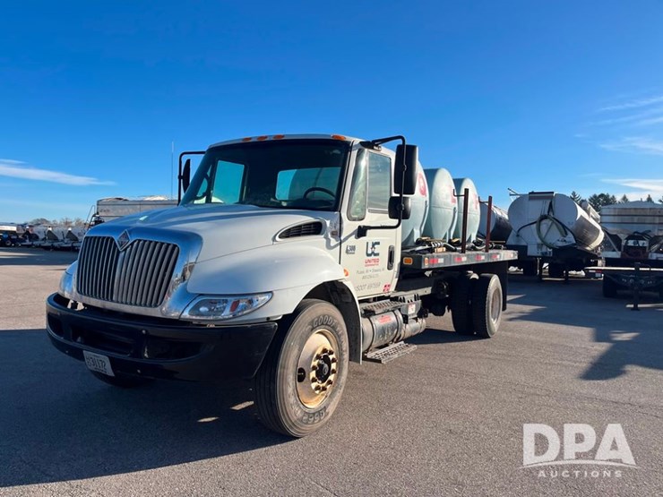 2007-international-durastar-4300-image-30