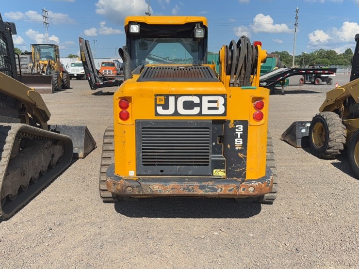 2018-jcb-3ts-8t-image-9