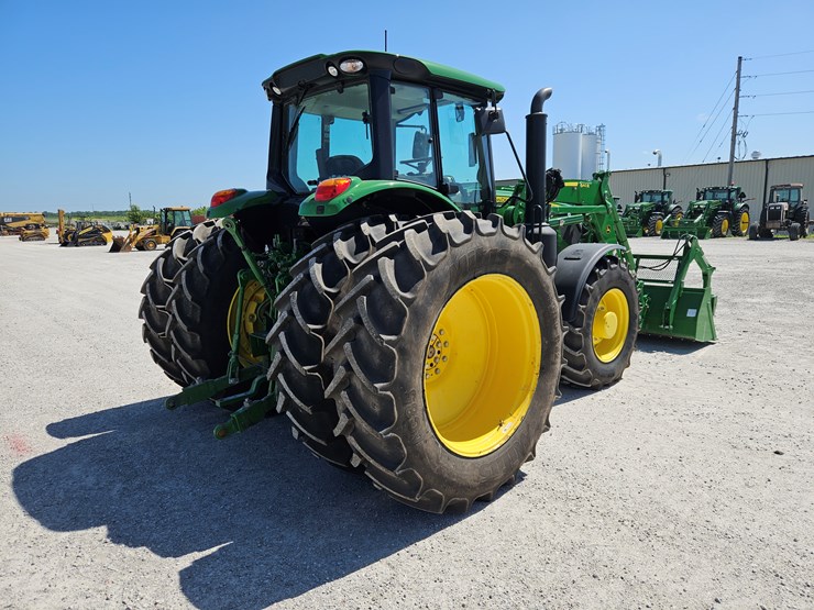 2023-john-deere-6145m-image-10