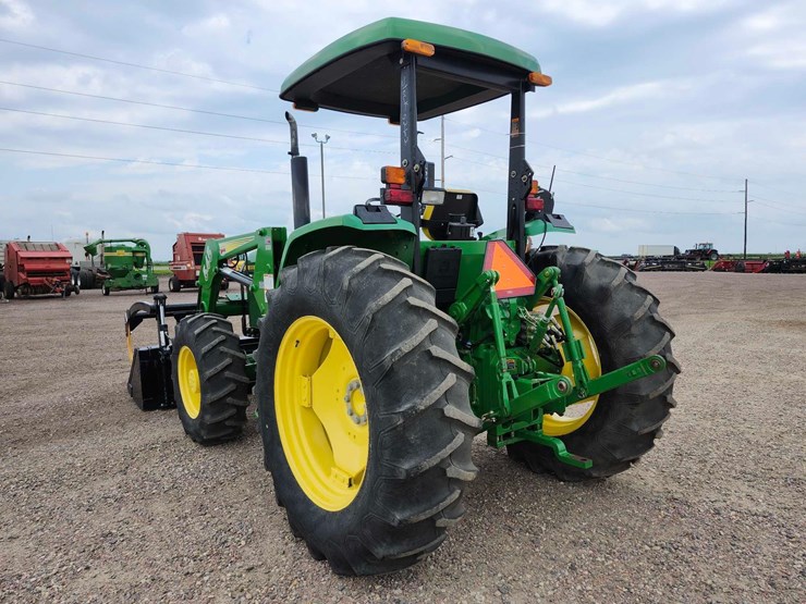 2005-john-deere-6603-image-4