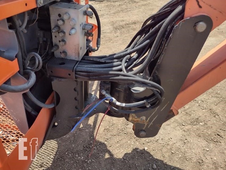 2013-jlg-1200sjp-image-20