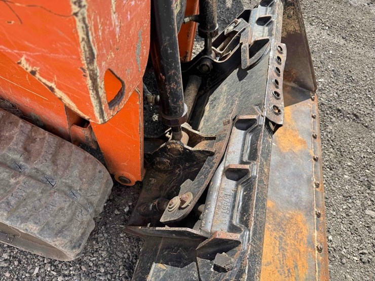 2019-gehl-rt105-image-13