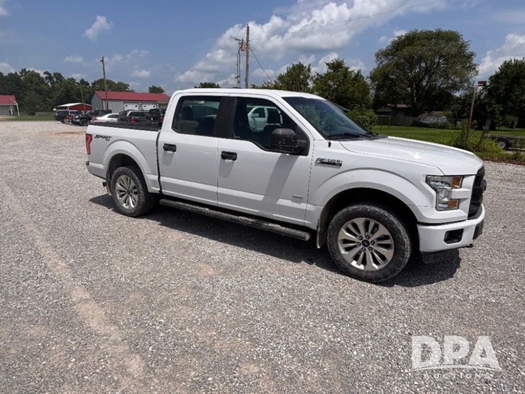 2016-ford-f150-xl-image-2