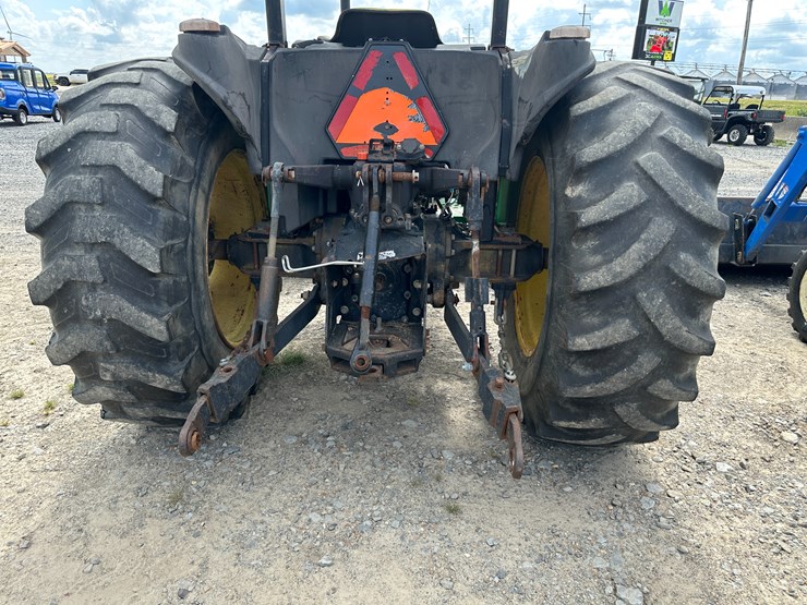 2005-john-deere-5205-image-15