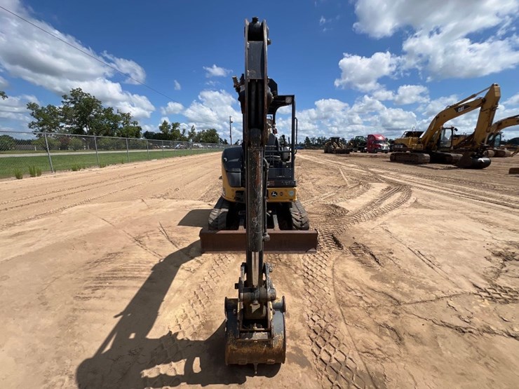2015-deere-35g-image-6