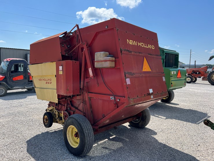 new-holland-853-image-6