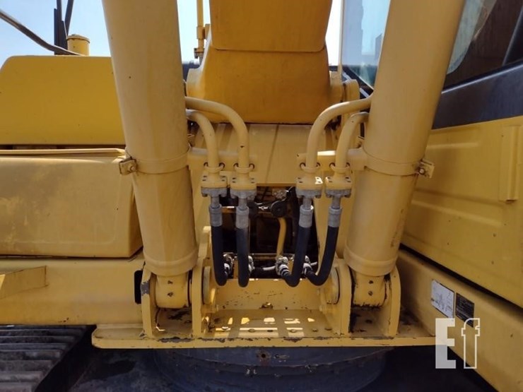 2012-komatsu-pc200-image-22