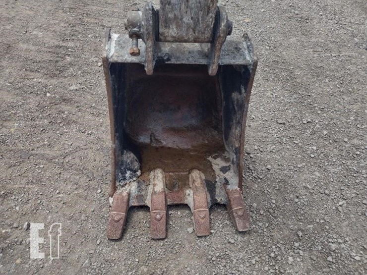 2022-deere-26g-image-14