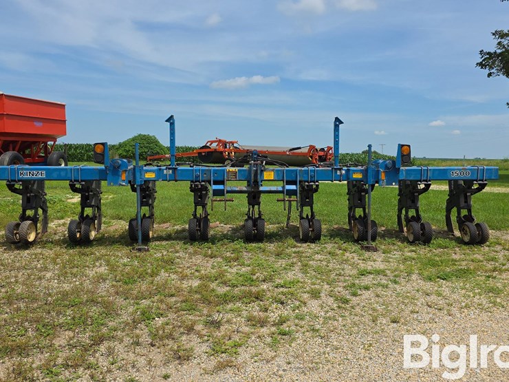 kinze-1500-image-2