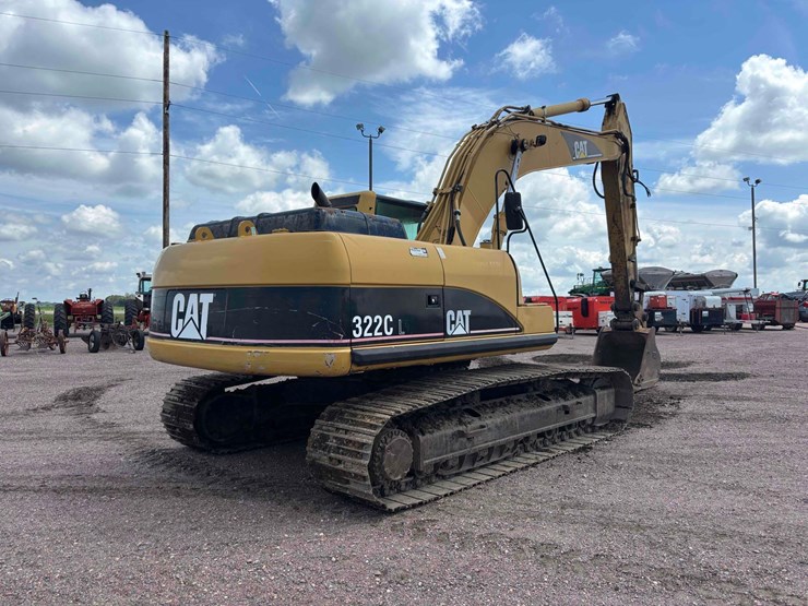 caterpillar-322cl-image-3