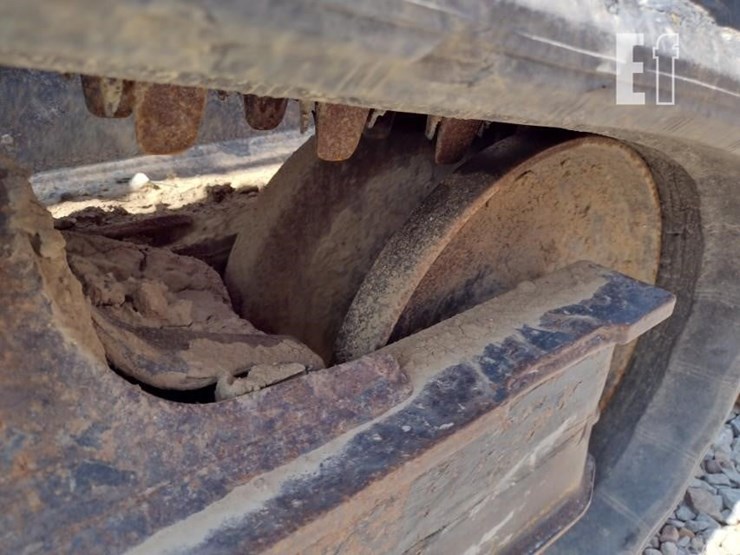 2019-bobcat-t595-image-32