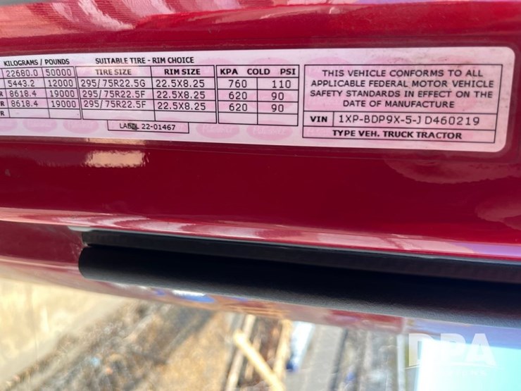 2018-peterbilt-579-image-25