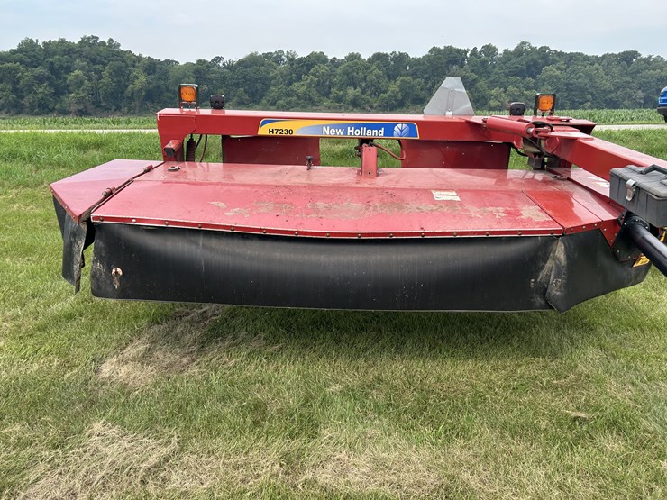 2012-new-holland-h7230-image-12