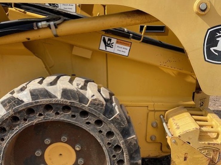 2005-john-deere-317-image-14
