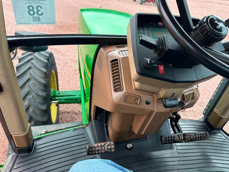 1996-john-deere-7400-image-55