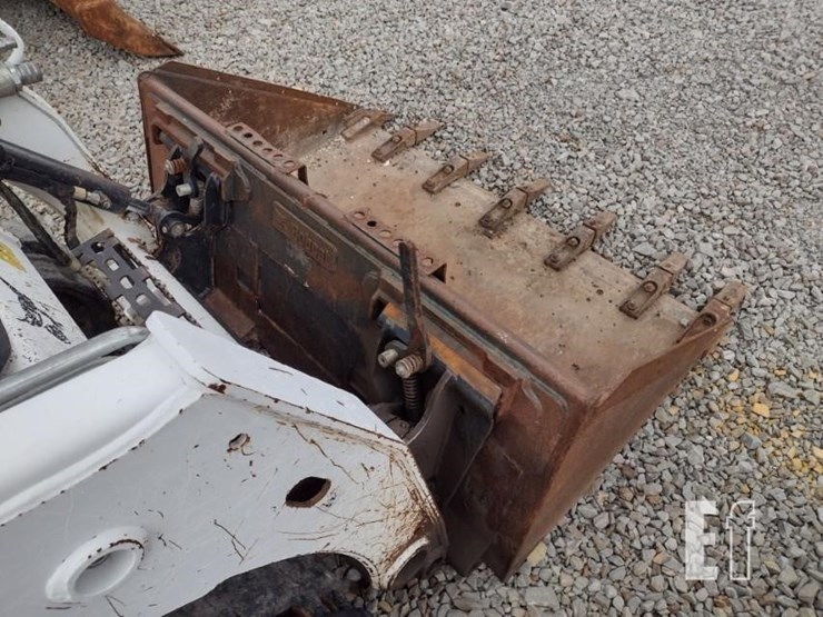 2021-bobcat-t450-image-19