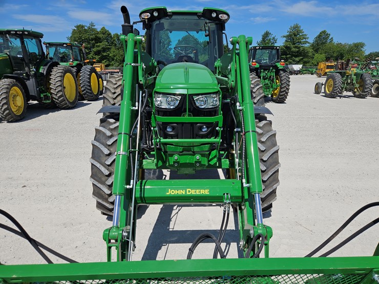 2023-john-deere-6145m-image-4