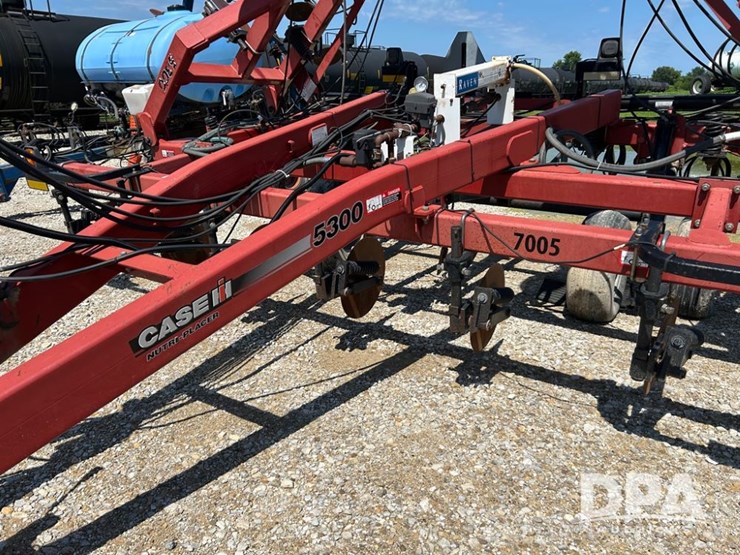 case-ih-5300-image-2