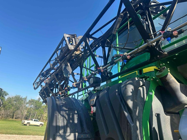 2018-john-deere-r4045-image-9