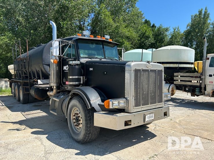1998-peterbilt-378-image-12