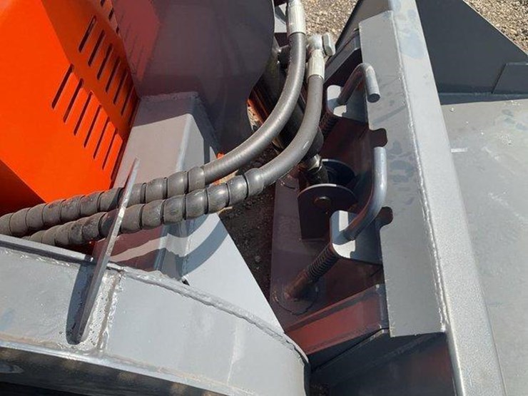 #1002-•-hurricane-hrc-700-mini-skid-steer-loader-image-25