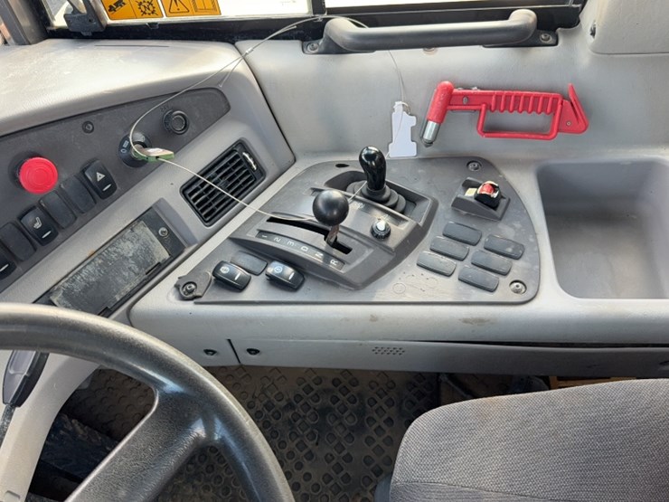 volvo-a25f-image-18